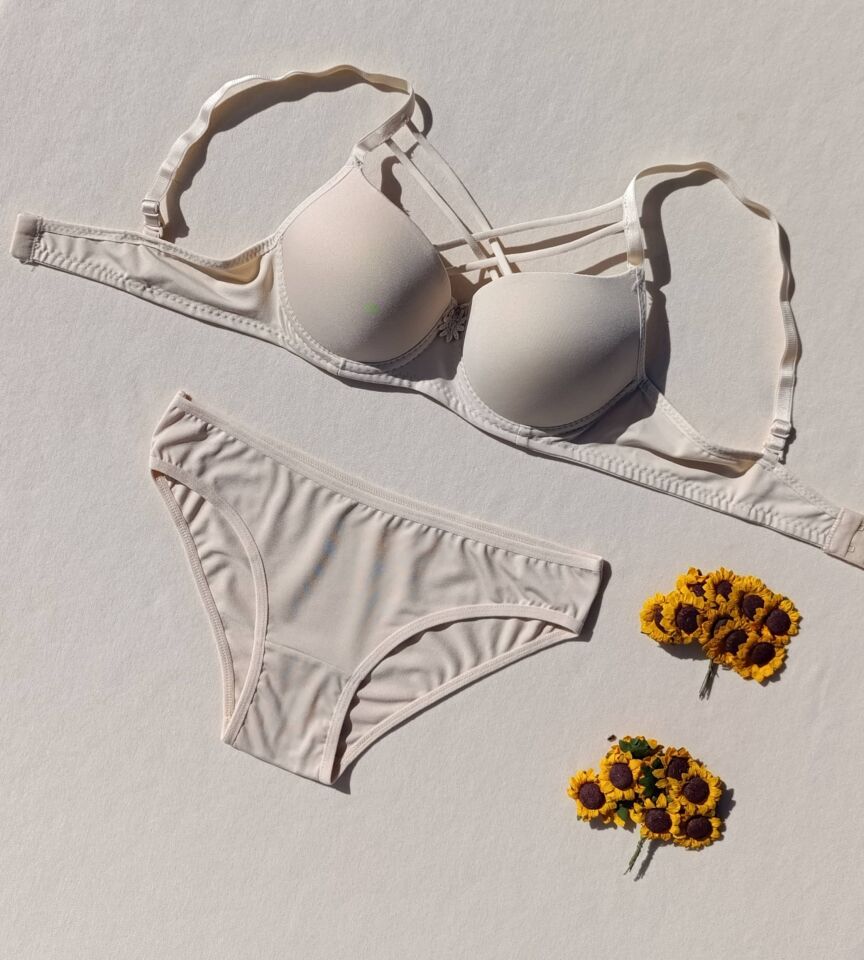 Push Up Dolgulu Çapraz İpli 3'lü  Sütyen Ve Külot Iç Çamaşır Takımı