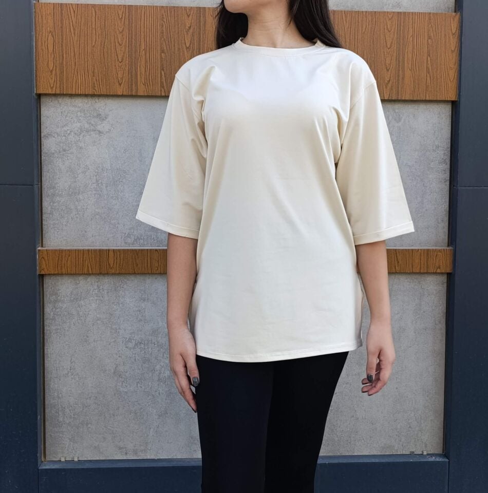 Bisiklet Yaka Düz Yarım Kollu Yırtmaç Detaylı Rahat Kesim Oversize T-shirt-Tişört