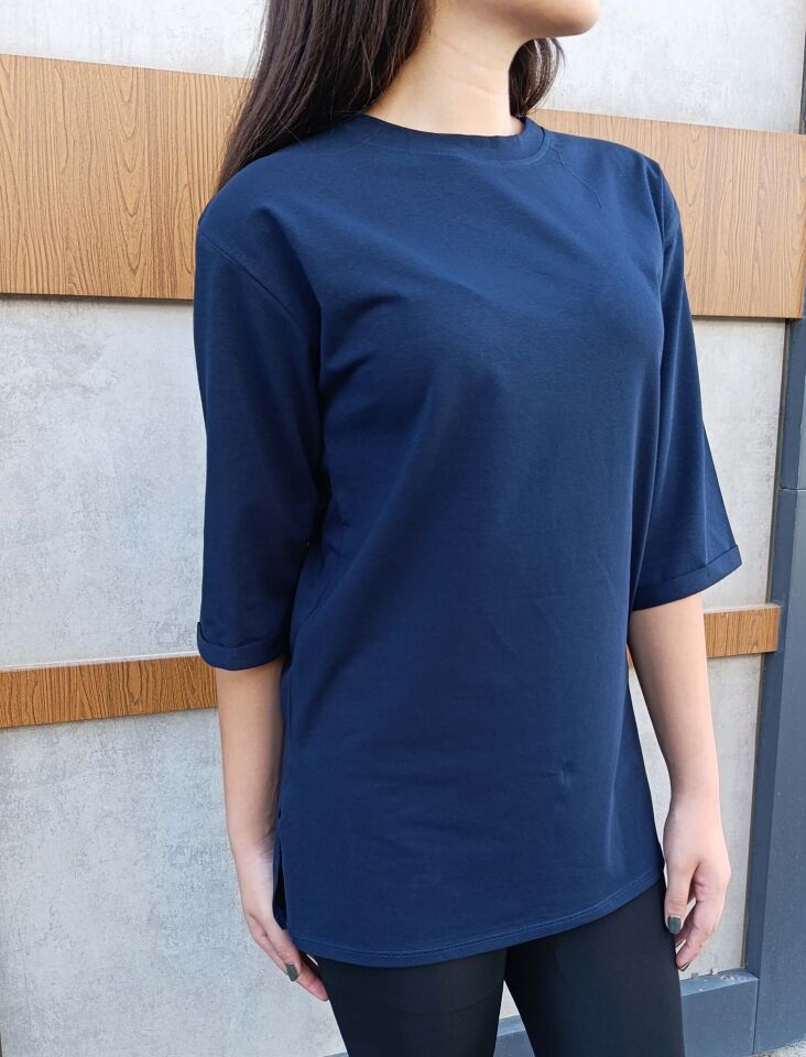 Bisiklet Yaka Düz Yarım Kollu Yırtmaç Detaylı Rahat Kesim Oversize T-shirt-Tişört