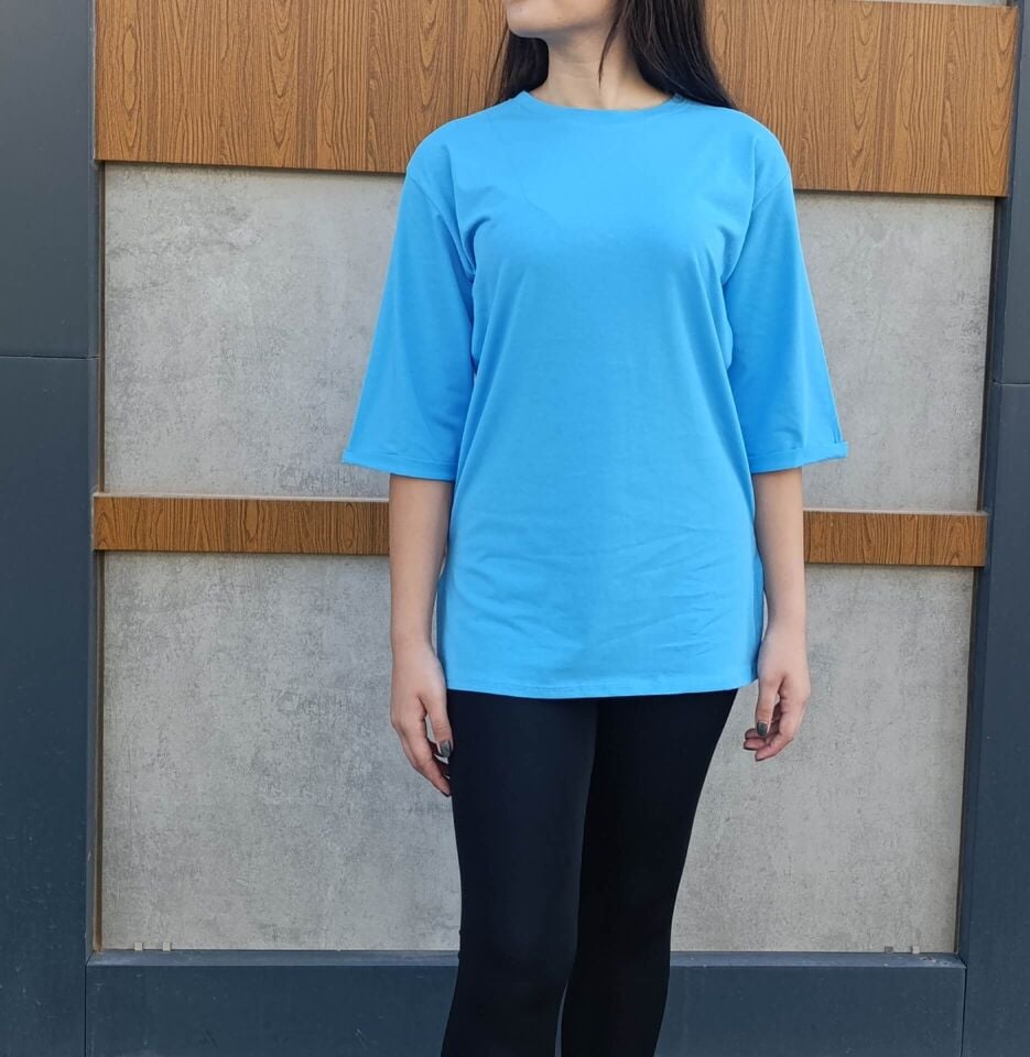 Bisiklet Yaka Düz Yarım Kollu Yırtmaç Detaylı Rahat Kesim Oversize T-shirt-Tişört