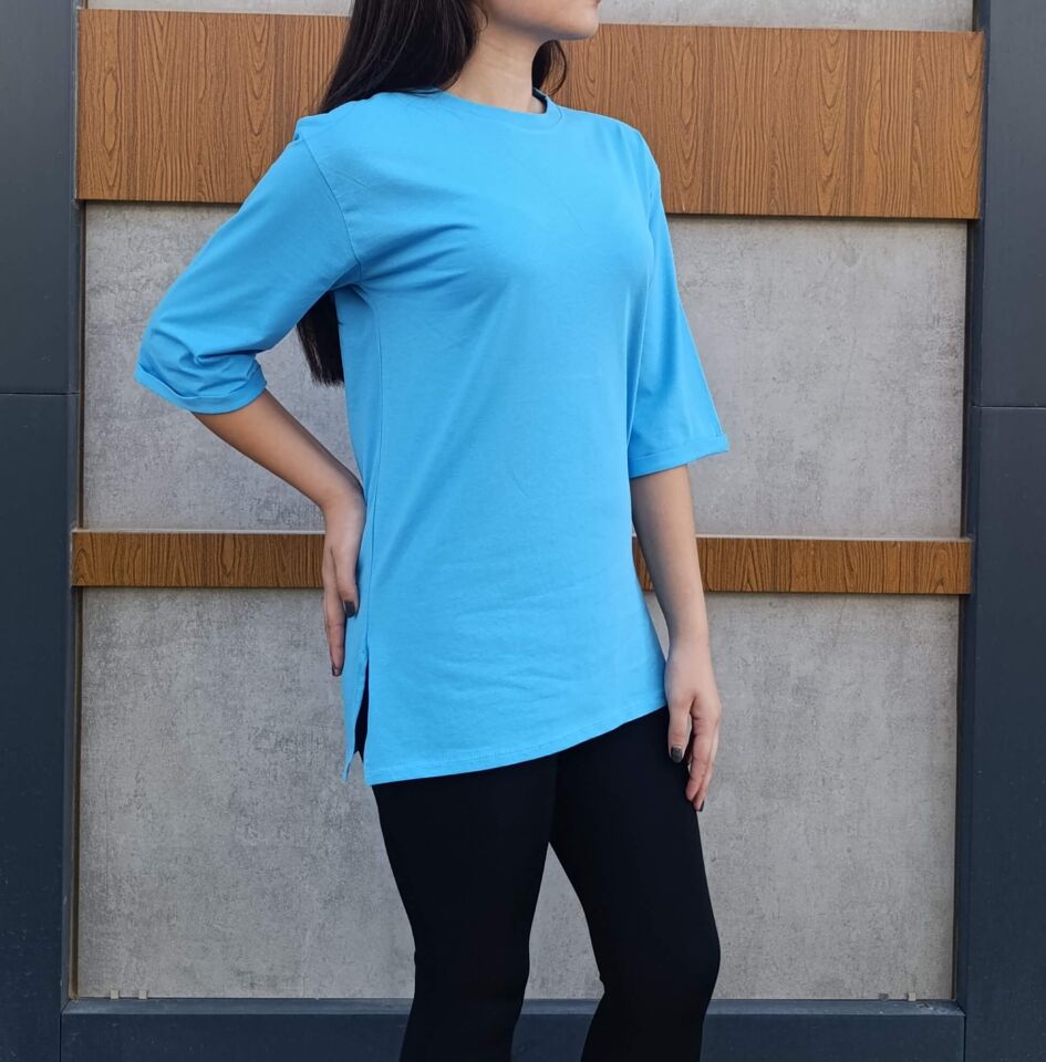 Bisiklet Yaka Düz Yarım Kollu Yırtmaç Detaylı Rahat Kesim Oversize T-shirt-Tişört