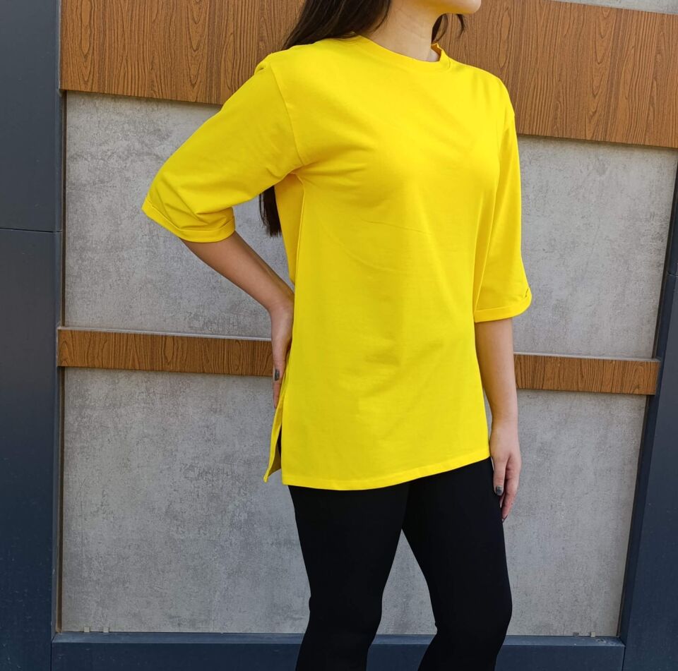 Bisiklet Yaka Düz Yarım Kollu Yırtmaç Detaylı Rahat Kesim Oversize T-shirt-Tişört