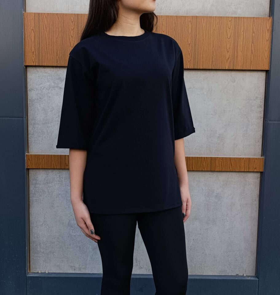 Bisiklet Yaka Düz Yarım Kollu Yırtmaç Detaylı Rahat Kesim Oversize 3'lü T-shirt-Tişört