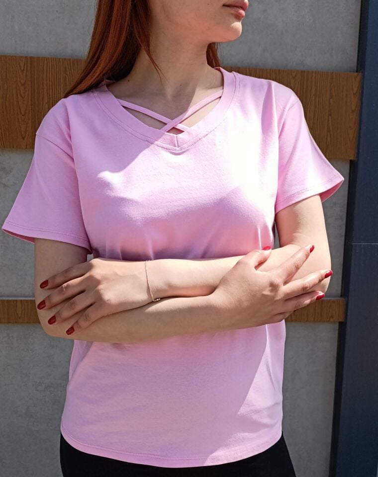 Kadın V Yaka İp Detaylı Rahat Kesim T-Shirt-Tişört