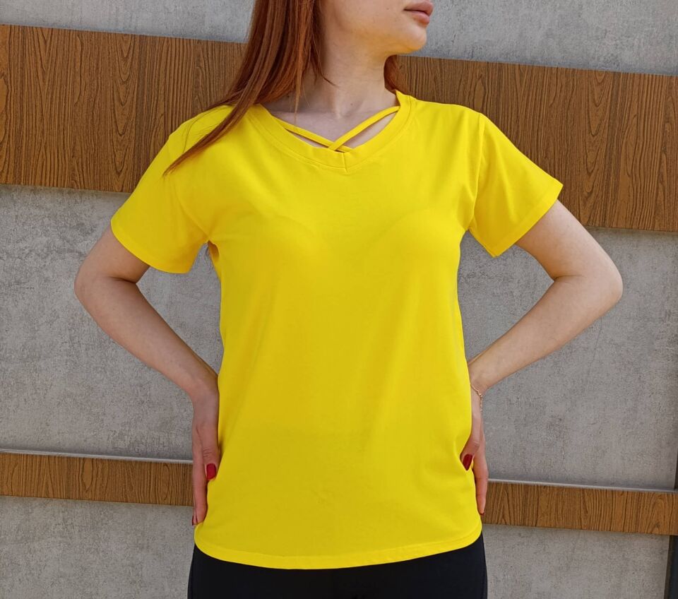 Kadın V Yaka İp Detaylı Rahat Kesim T-Shirt-Tişört