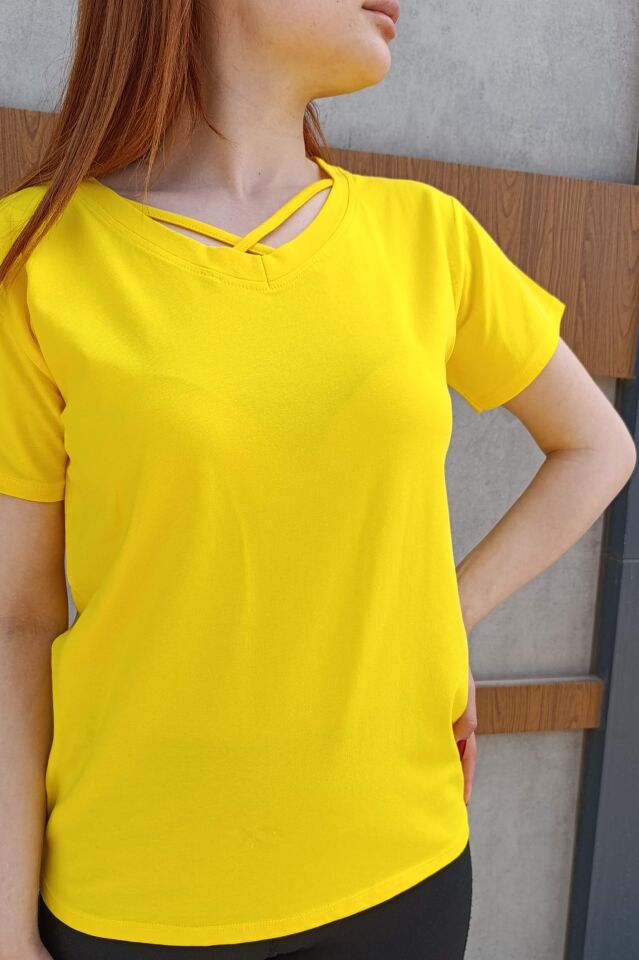 Kadın V Yaka İp Detaylı Rahat Kesim T-Shirt-Tişört