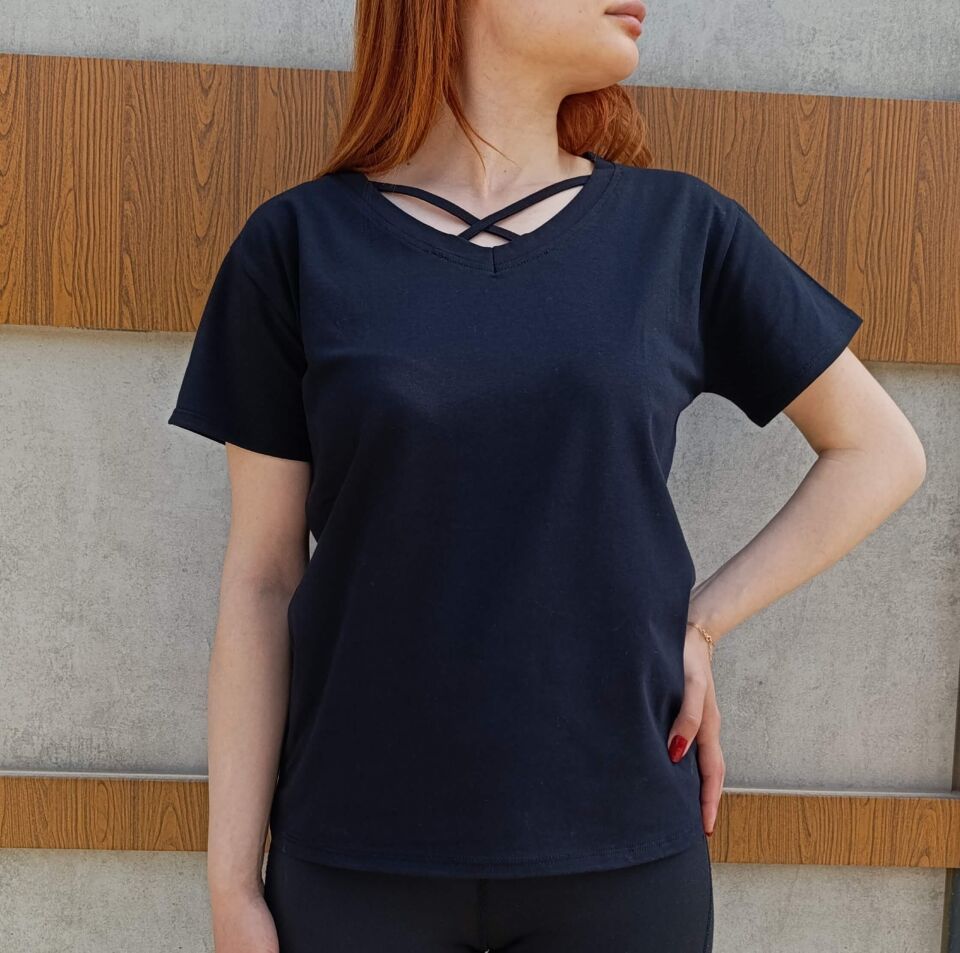 Kadın V Yaka İp Detaylı Rahat Kesim T-Shirt-Tişört