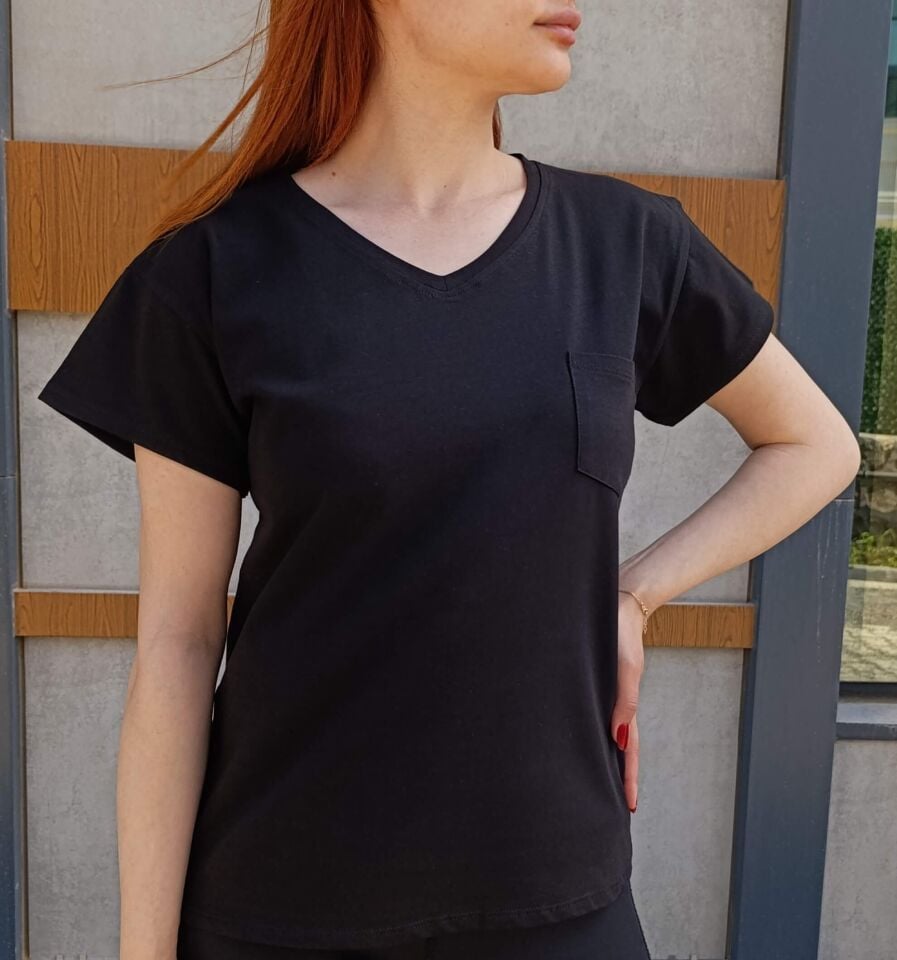 V Yaka Cep Detaylı Basic Kadın T-shirt-Tişört