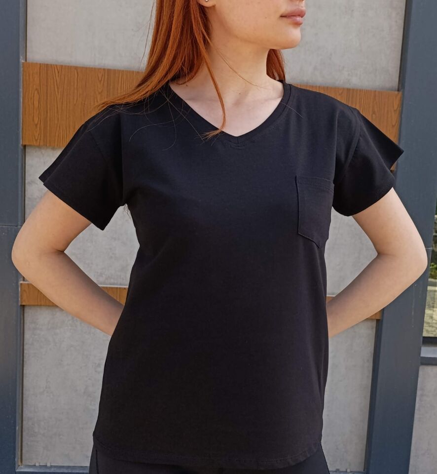 V Yaka Cep Detaylı Basic Kadın T-shirt-Tişört