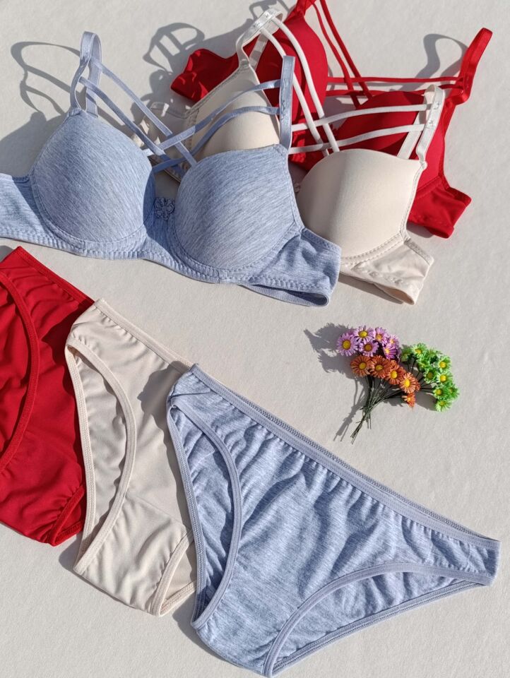 İçi Boş Kaplı Balenli Dolgusuz Çapraz İpli 3'lü Sütyen Ve Külot Iç Çamaşır Takımı ( İçi Boş )