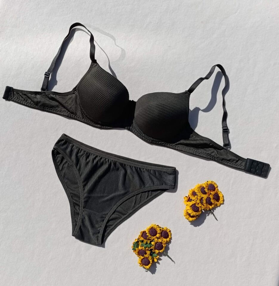 Fitilli Dolgulu Mürdüm Sütyen Ve Külot İç Çamaşır Takımı