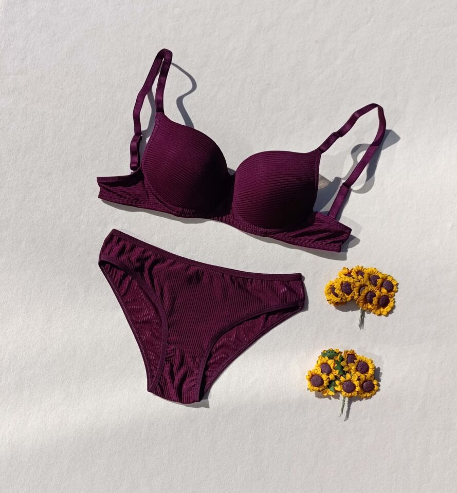 Fitilli Dolgulu Mürdüm Sütyen Ve Külot İç Çamaşır Takımı