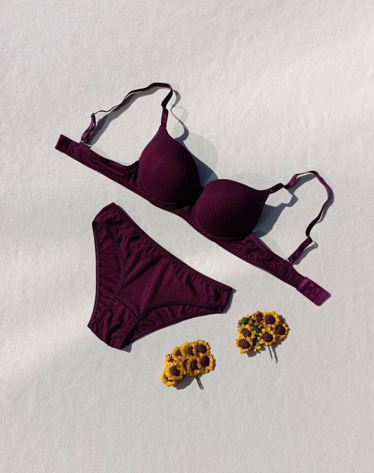 Fitilli Dolgulu Mürdüm Sütyen Ve Külot İç Çamaşır Takımı