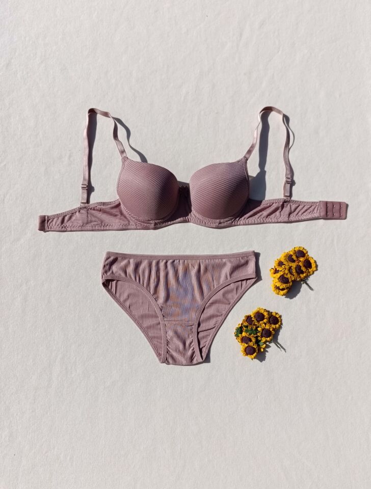 Fitilli Dolgulu Mürdüm Sütyen Ve Külot İç Çamaşır Takımı