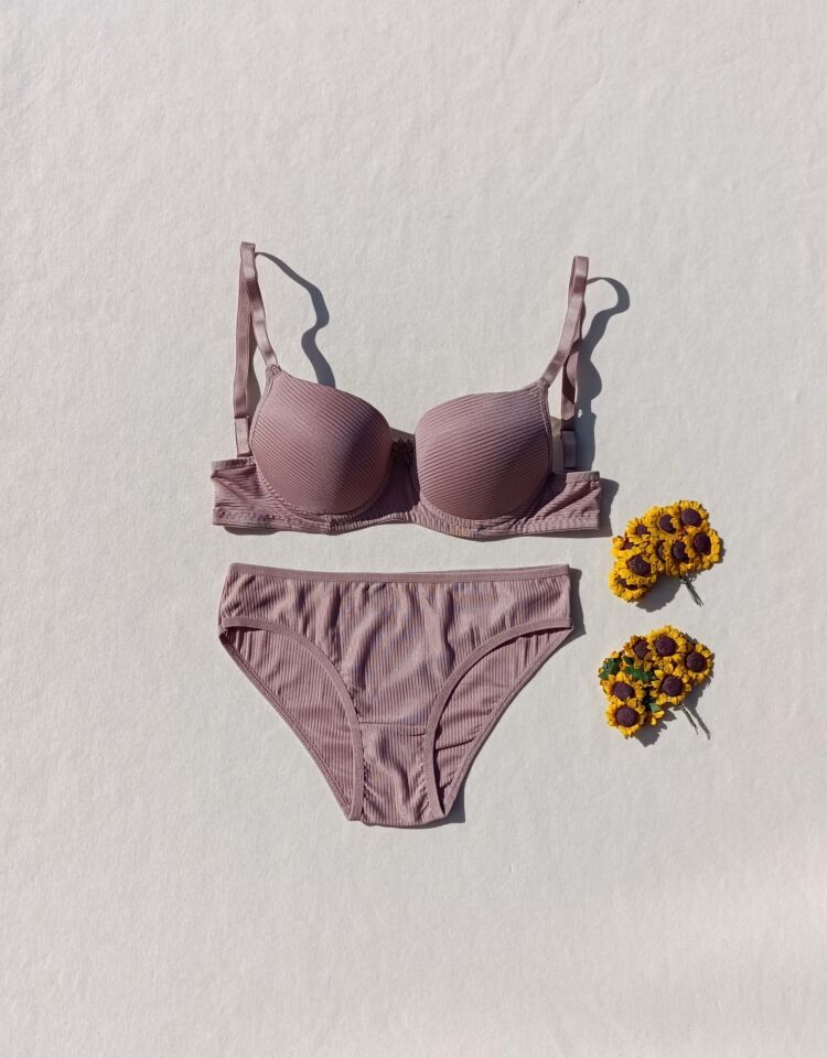 Fitilli Dolgulu Mürdüm Sütyen Ve Külot İç Çamaşır Takımı