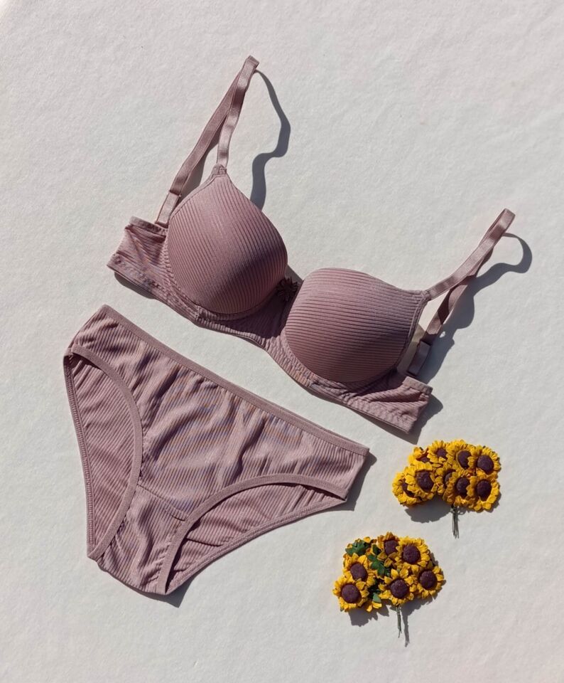 Fitilli Dolgulu Mürdüm Sütyen Ve Külot İç Çamaşır Takımı