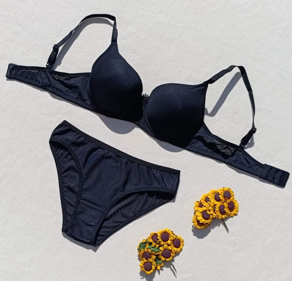 Fitilli Dolgulu Mürdüm Sütyen Ve Külot İç Çamaşır Takımı