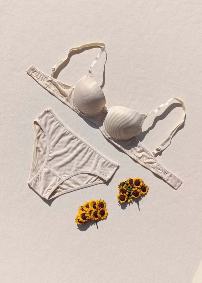 Fitilli Dolgulu Mürdüm Sütyen Ve Külot İç Çamaşır Takımı