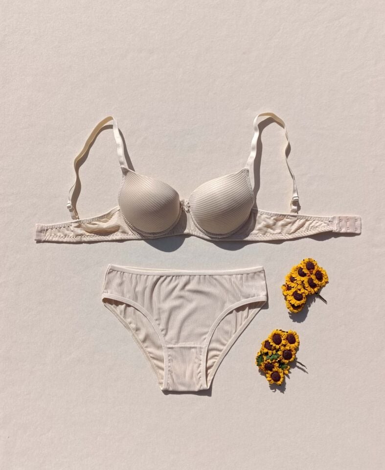 Fitilli Dolgulu Mürdüm Sütyen Ve Külot İç Çamaşır Takımı