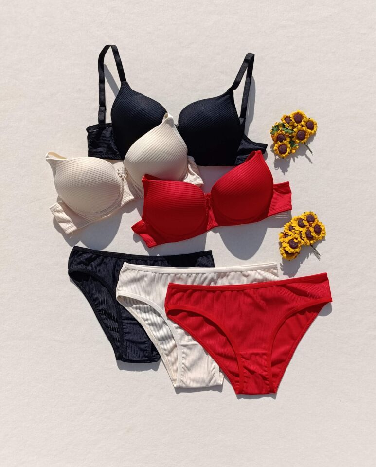 Fitilli Dolgulu 3'lü Sütyen Ve Külot Iç Çamaşır Takımı