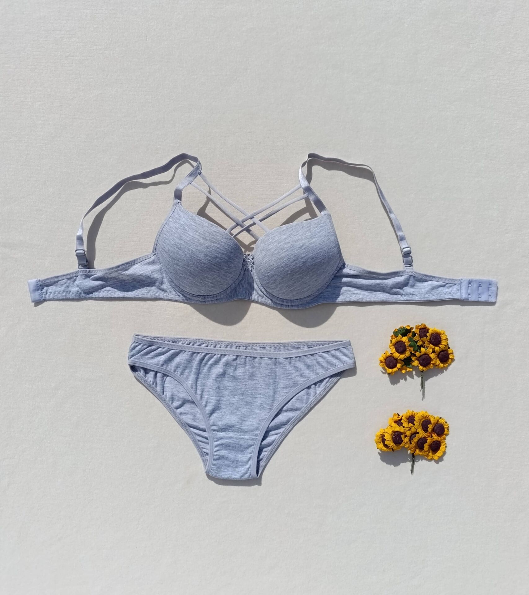 Push Up Dolgulu Çapraz İpli Sütyen Ve Külot İç Çamaşır Takımı