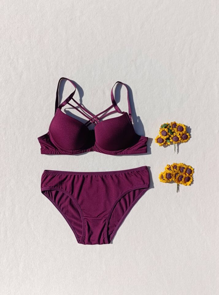 Push Up Dolgulu Çapraz İpli Sütyen Ve Külot İç Çamaşır Takımı