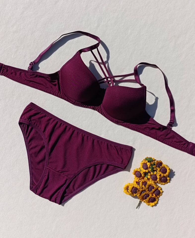 Push Up Dolgulu Çapraz İpli Sütyen Ve Külot İç Çamaşır Takımı
