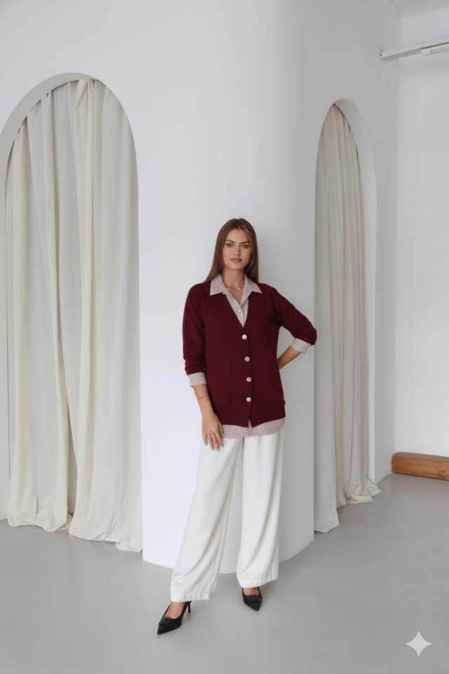 Önü Düğmeli Hırka Detaylı Gömlek