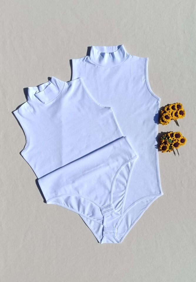 Sıfır Kol Balıkçı Yaka ÇıtÇıtlı Kadın Beyaz 2 'li Atlet-Body