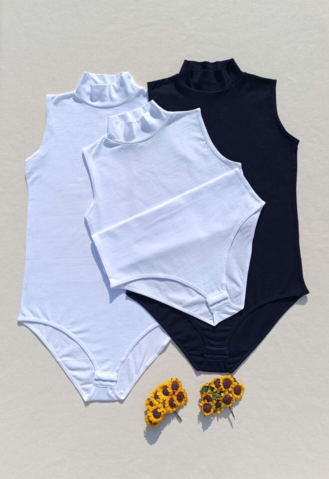 Sıfır Kol Balıkçı Yaka Siyah, Beyaz Çıtçıtlı 3'lü Kadın Atlet-body