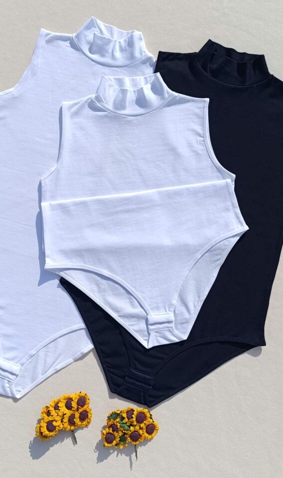 Sıfır Kol Balıkçı Yaka Siyah, Beyaz Çıtçıtlı 3'lü Kadın Atlet-body