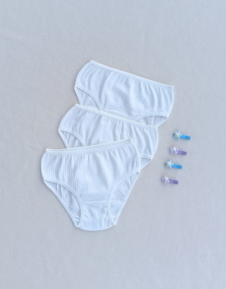 Kız Çocuk Yumuşak Dokulu Esnek Likralı 3'lü Külot Slip