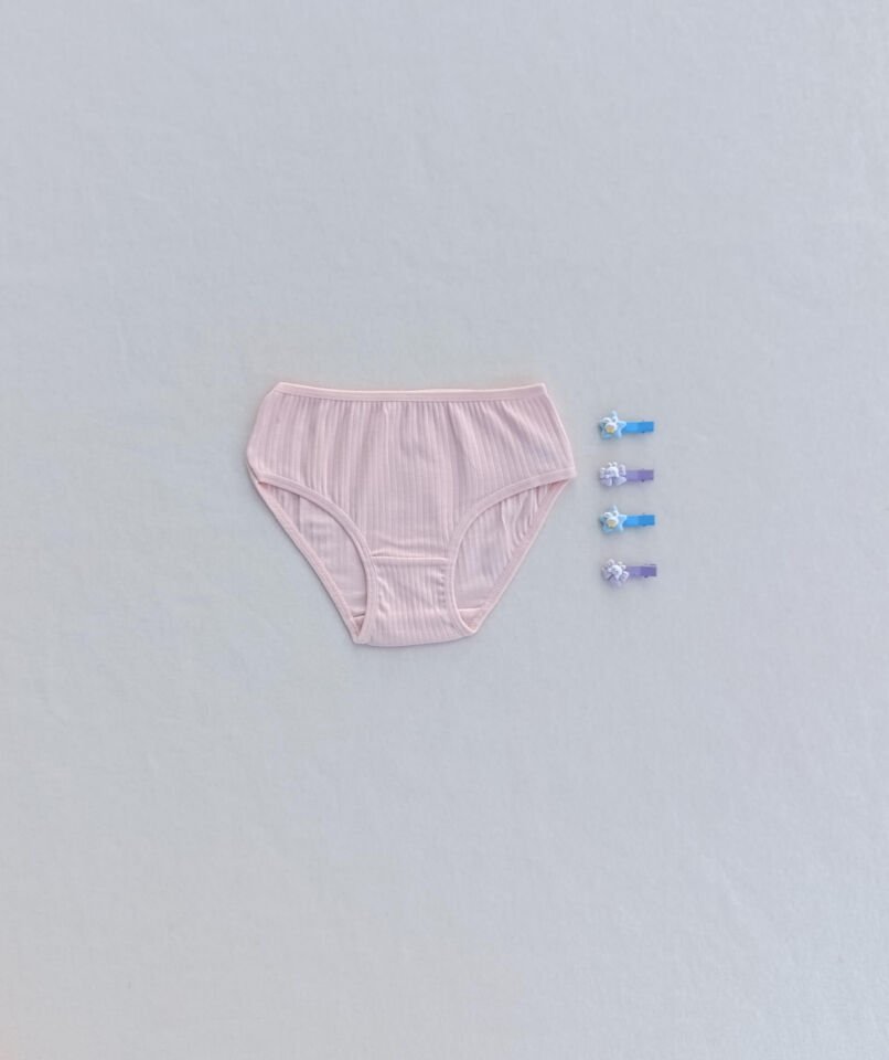 Kız Çocuk Renkli Yumuşak Dokulu Esnek Likralı 6'lı Külot Slip