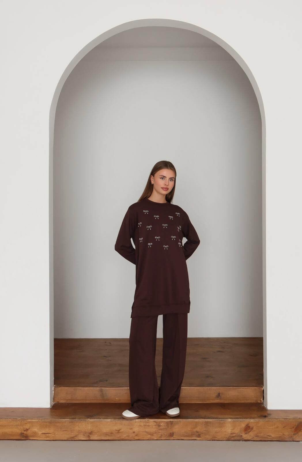 Bisiklet Yaka Rahat Kesim Taşlı Modal Tunik