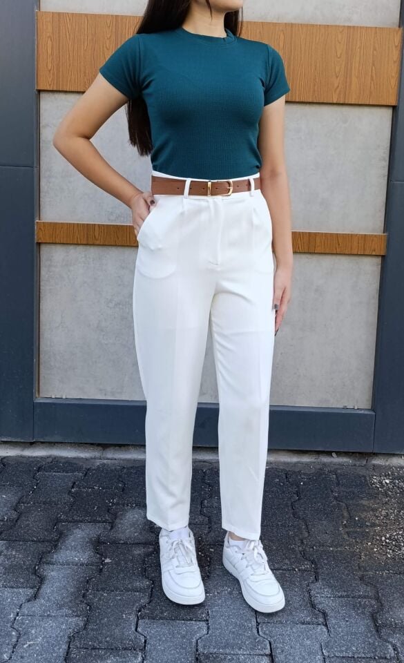 Kadın Dar Paça Pileli Kemerli Krep Kumaş Pantolon