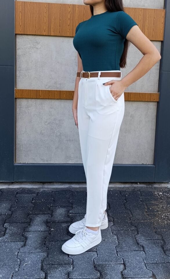 Kadın Dar Paça Pileli Kemerli Krep Kumaş Pantolon