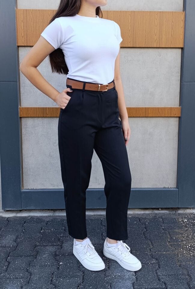 Kadın Dar Paça Pileli Kemerli Krep Kumaş Pantolon