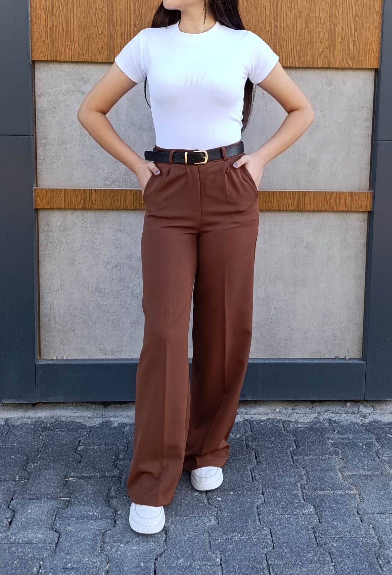 Kadın Deri Kemer Detaylı Pileli Yüksek Bel Krep Kumaş Rahat Kalıp Palazzo Pantolon