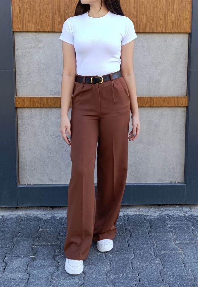 Kadın Deri Kemer Detaylı Pileli Yüksek Bel Krep Kumaş Rahat Kalıp Palazzo Pantolon