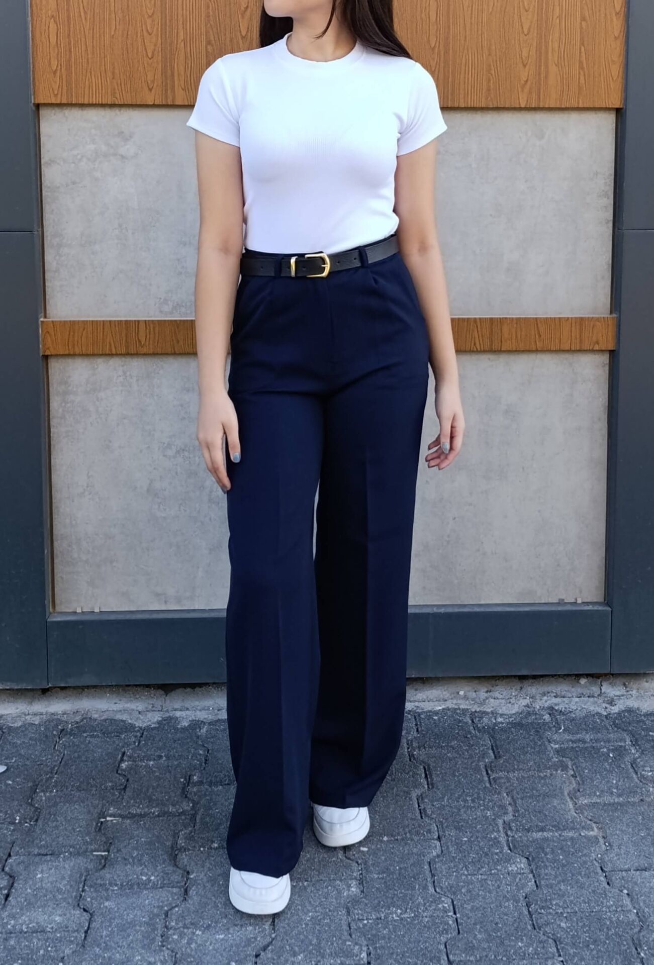 Kadın Deri Kemer Detaylı Pileli Yüksek Bel Krep Kumaş Rahat Kalıp Palazzo Pantolon