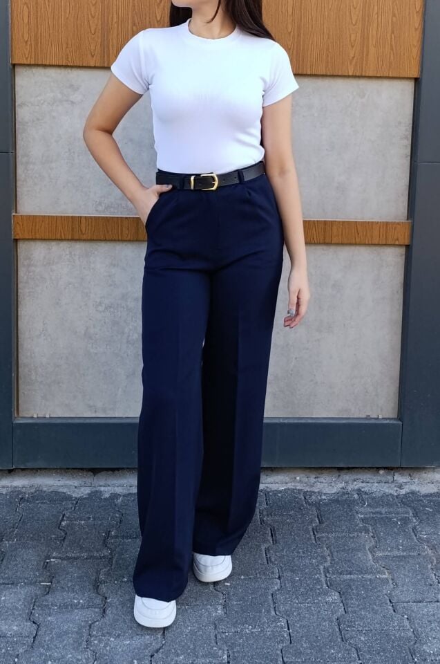 Kadın Deri Kemer Detaylı Pileli Yüksek Bel Krep Kumaş Rahat Kalıp Palazzo Pantolon