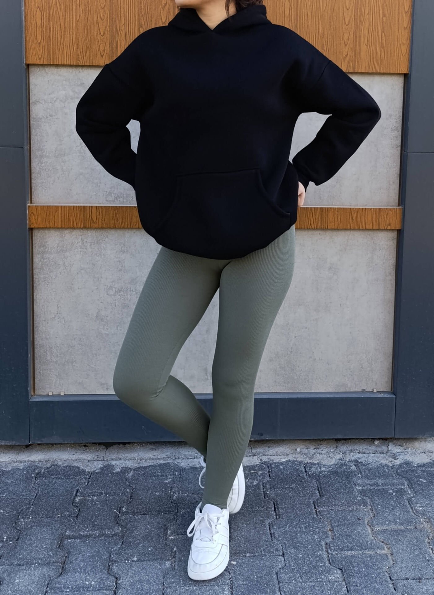 Kapşonlu Kanguru Cep 3 İplik İçi Polarlı Düz Kalın Basic Sweatshirt