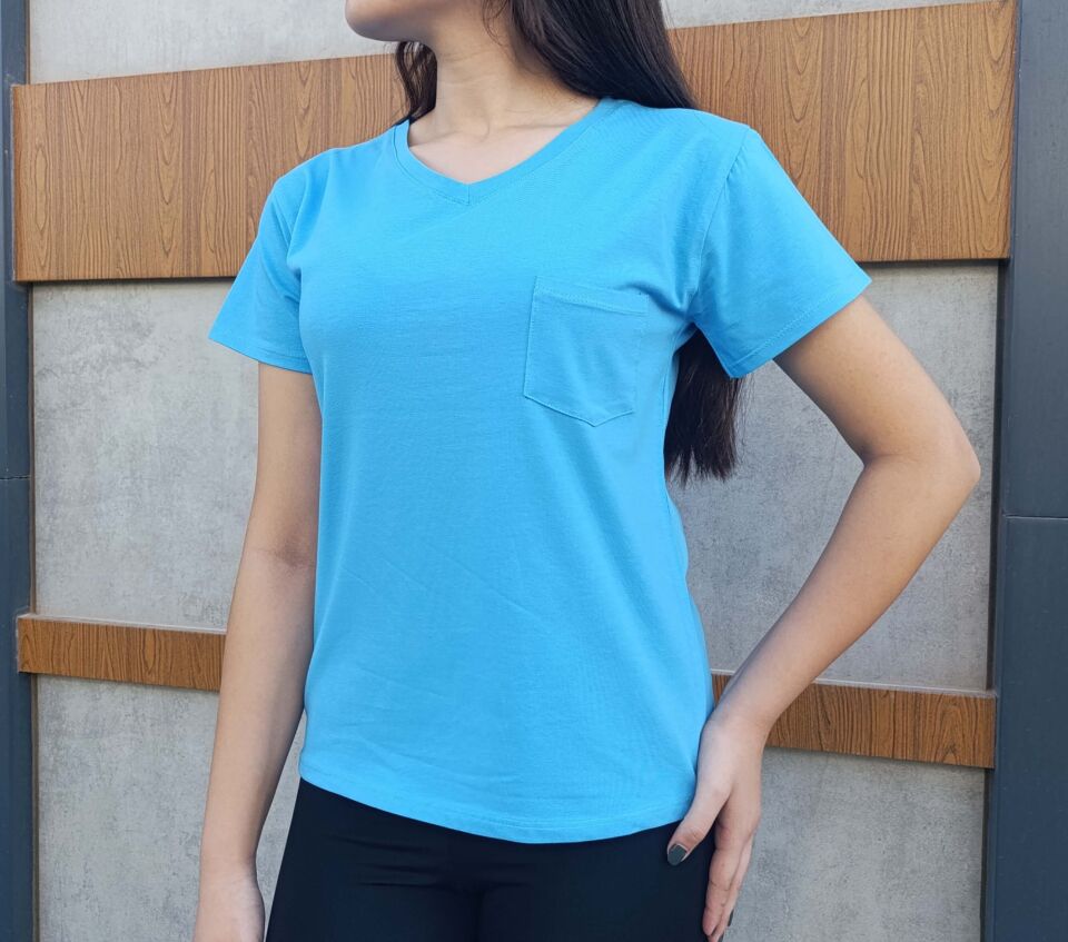 V Yaka Cep Detaylı Basic  Kadın T-shirt-Tişört