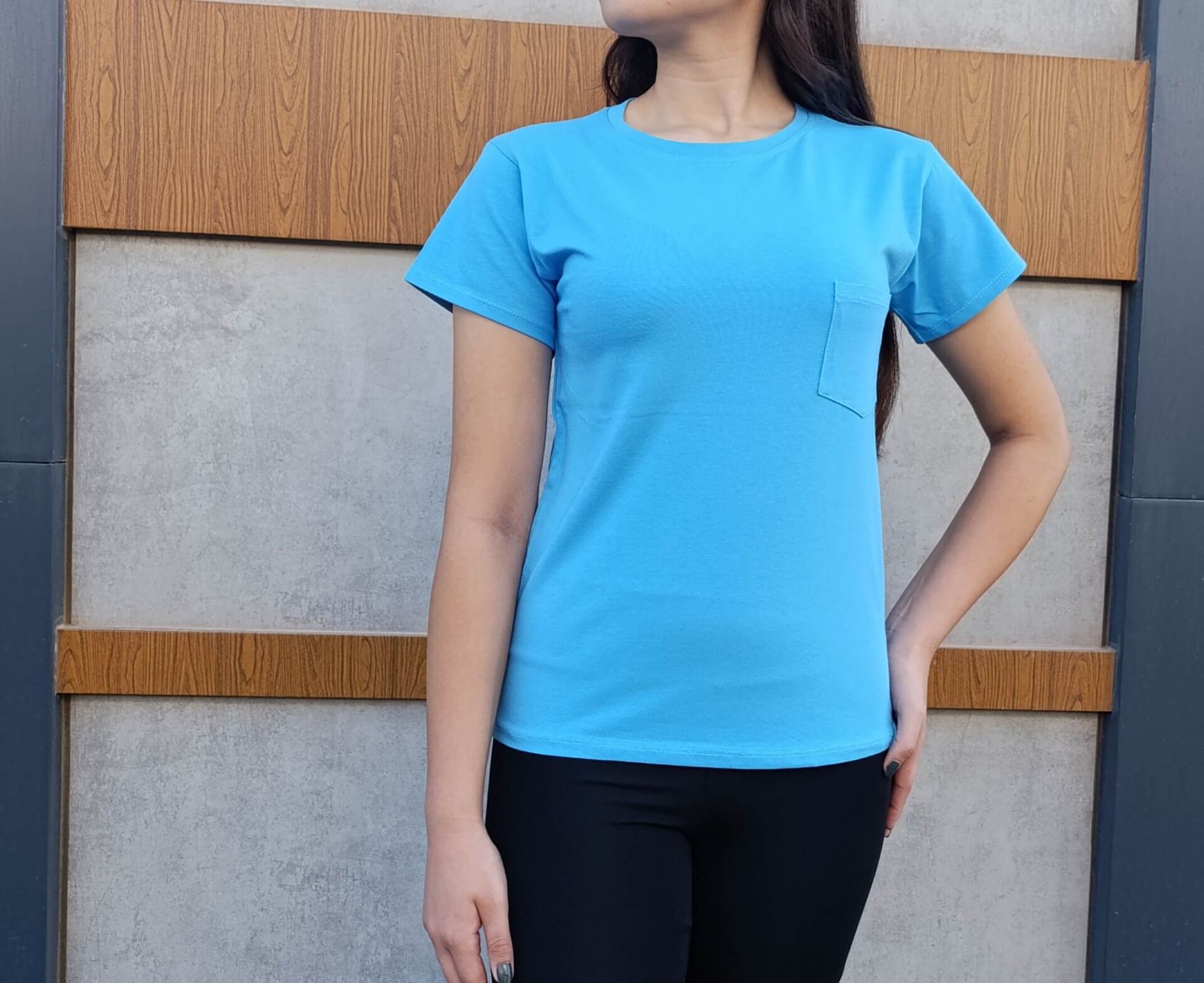 Bisiklet Yaka Cep Detaylı Basic Kadın T-shirt-Tişört