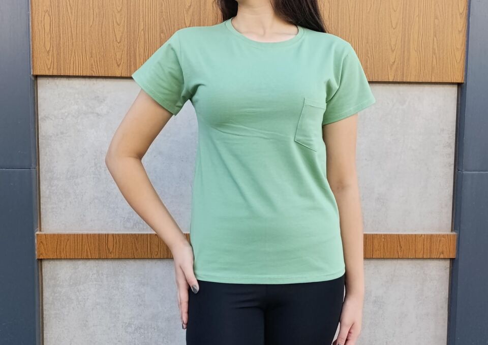Bisiklet Yaka Cep Detaylı Basic Kadın T-shirt-Tişört